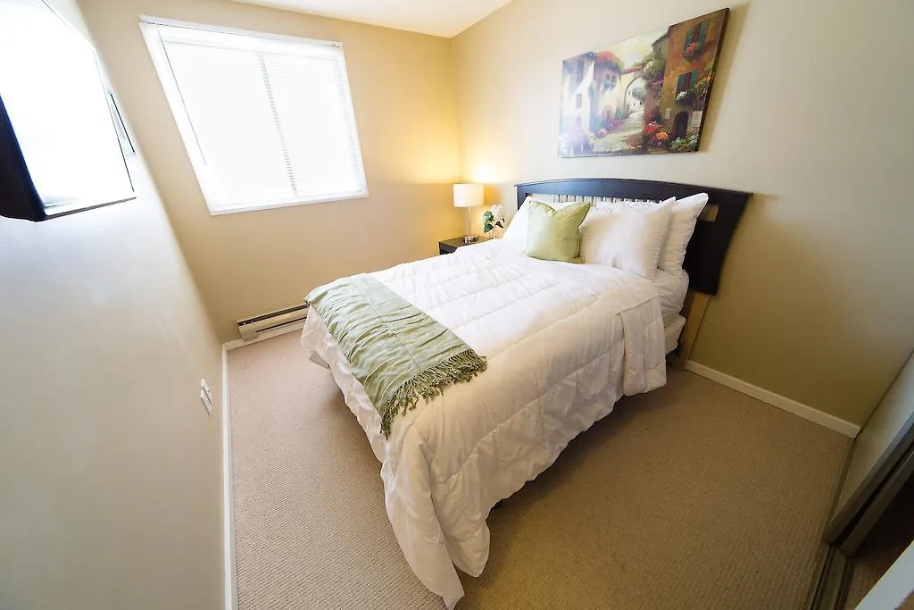 Executive Suites By Roseman - Winnipeg Apartment